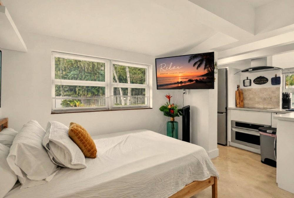 Hollywood Hideout — short-term rental in Fort Lauderdale, FL